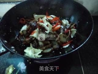 Stir-fried Rice Noodle Meat with Shredded Cabbage recipe