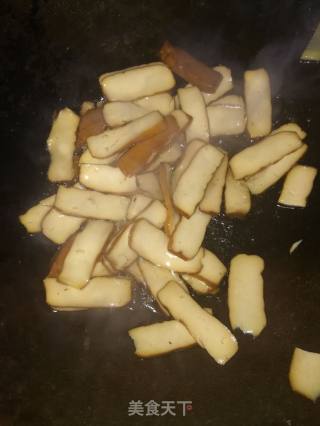 Stir-fried Bean Curd with Shredded Pork with Pepper recipe