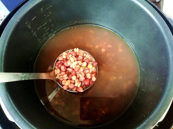 Pumpkin Barley and Red Bean Soup recipe