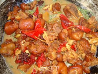 Braised Pork Trotters (dry Cowpea Version) recipe