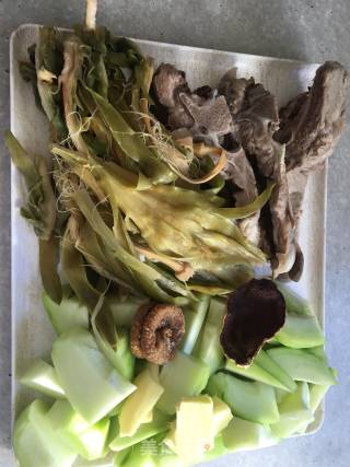 Chayote Bawang Flower Pot Pork Bone recipe