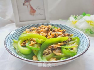 Stir-fried Clam Meat with Green Pepper recipe