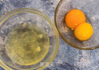 Two-color Banana Yogurt Omelet recipe