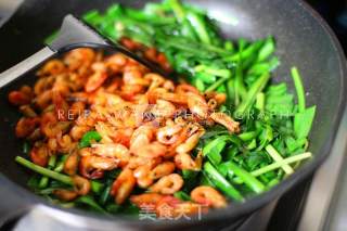 Fried River Prawns with Spring Leek recipe