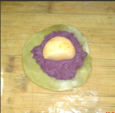 Matcha Purple Sweet Potato Yolk Crisp recipe