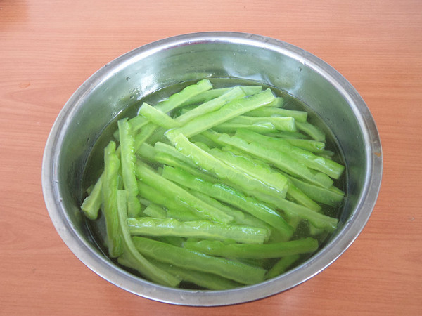 Bitter Gourd with Spicy Sauce recipe