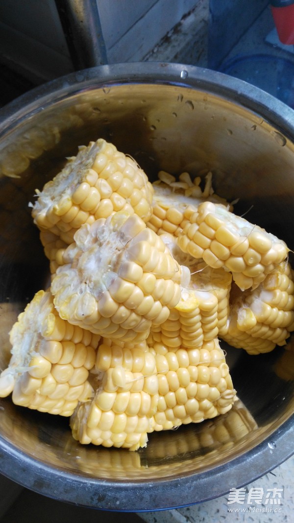 Corn Horseshoe Spare Rib Soup recipe