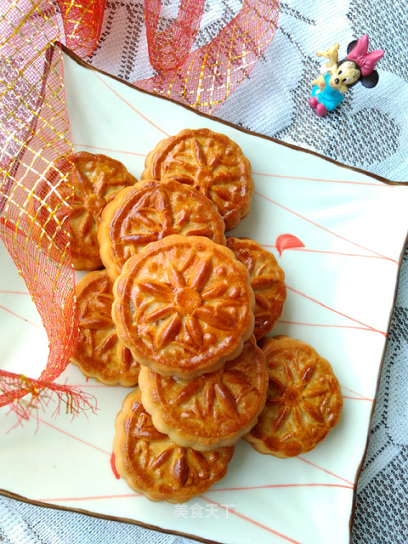 Cantonese Style Five-ren Scallop Mooncake recipe