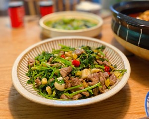 Stir-fried Yellow Beef, Tender and Fragrant! It's So Delicious, It's A Rice Killer! recipe