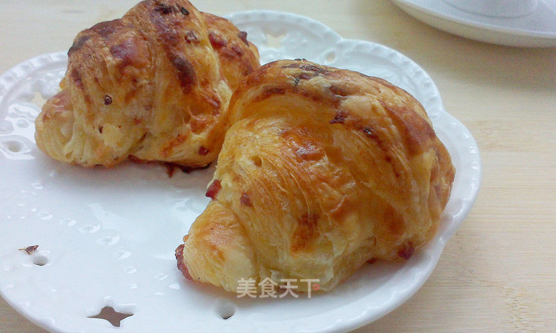 Cheese Bacon Croissant