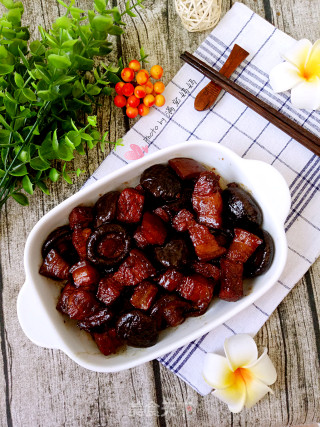 Braised Pork with Mushrooms recipe