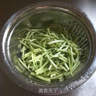 Stir-fried Potato Stem recipe
