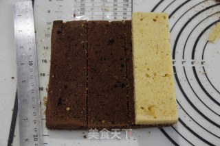 Two-color Chess Cream Cake recipe
