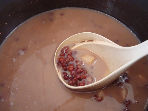 Osmanthus Sugar Rice Cake Red Bean Honey Soup recipe