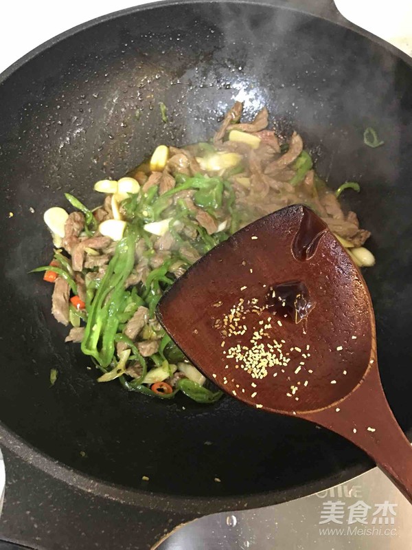 Stir-fried Pork with Chili (same for Pork and Beef) recipe