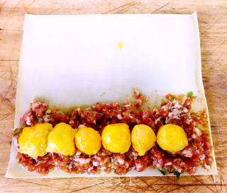 Thousands of Fresh Meat and Salted Egg Yolk Rolls recipe