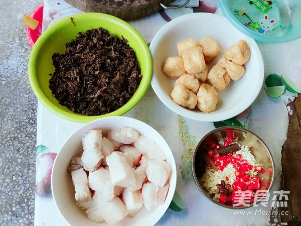 Braised Pork with Mei Cai recipe