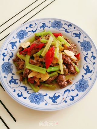 Stir-fried Beef with Celery recipe