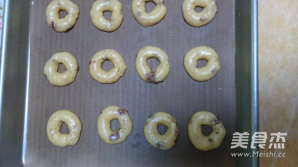 Liquor-stained Plum Biscuits recipe