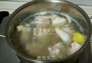 Stewed Pork Feet with Fermented Bean Curd recipe