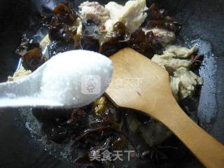 Black Fungus Chicken Wings Barbecue Bran recipe