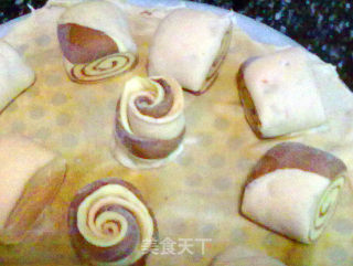 The Making Process of Distilled Jam Colorful Steamed Buns recipe