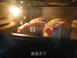 Bacon Salad Bread recipe