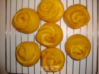 Pumpkin Rose Roll recipe