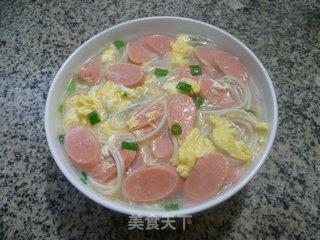 Ham Sausage and Egg Flower Soba Noodles recipe