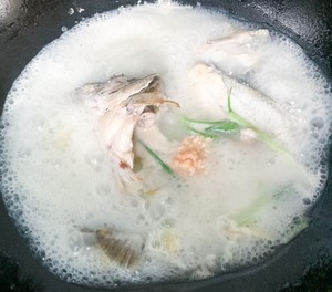 Simple-golden Sea Bass Stewed Egg recipe