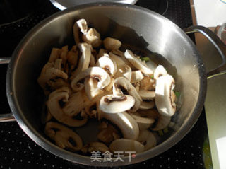 [scrambled Eggs with Mushrooms] Homemade and Delicious Small Stir-fry recipe