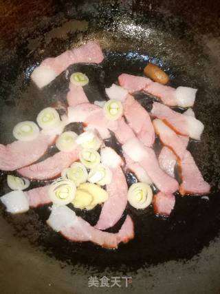 Stir-fried Cabbage with Bacon recipe