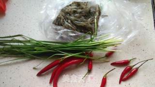 Stir-fried River Prawns with Red Pepper and Chives recipe