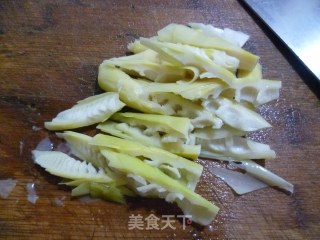 Stir Fried Pork with Bamboo Shoots recipe