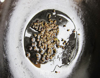 Hebei Snacks-{spicy Fragrant Fried Skin Dregs} recipe