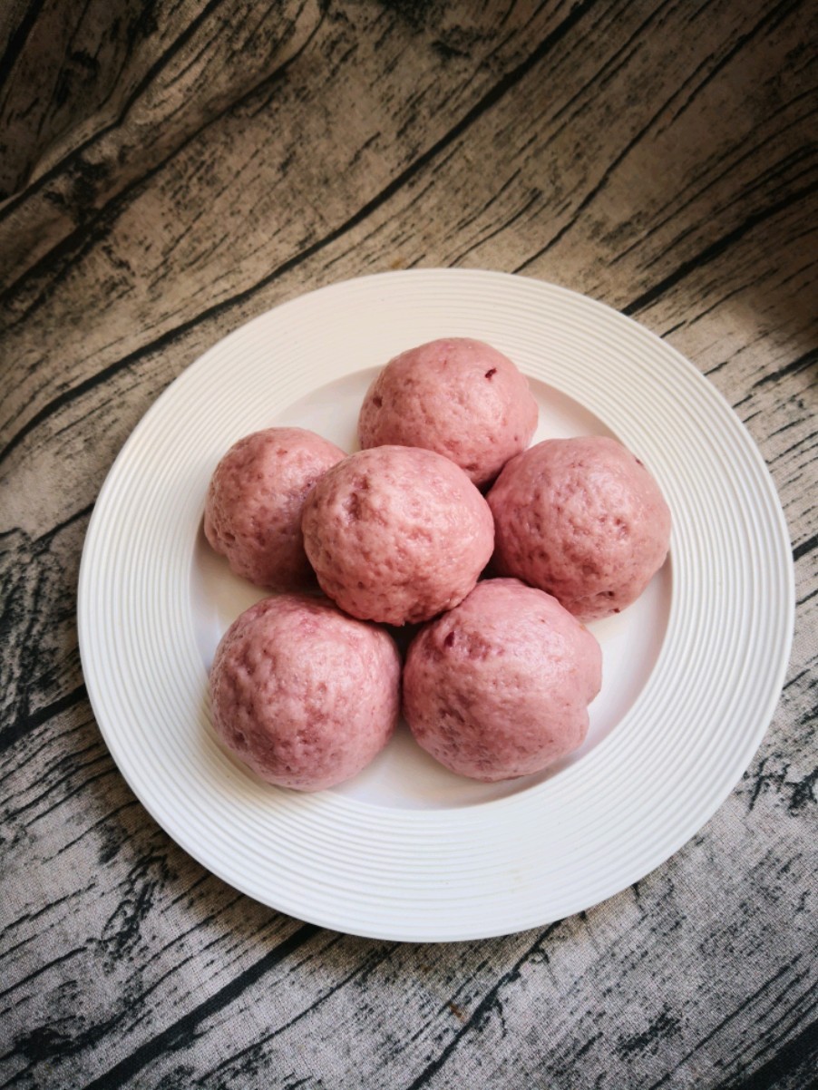 Purple Sweet Potato and Mung Bean Buns recipe