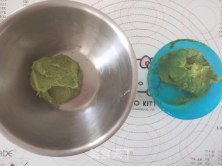 Matcha Two-color Almond Cookies recipe