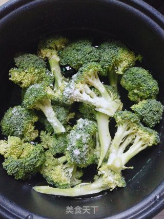 Blanched Broccoli recipe