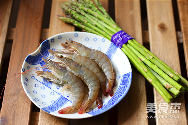 Stir-fried Shrimp Balls with Asparagus recipe