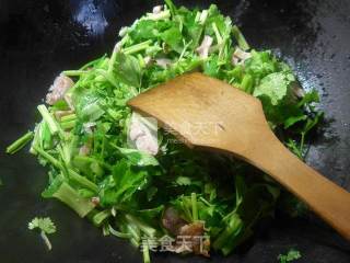 Small Stir-fried Celery recipe