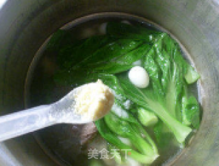 Green Vegetable Quail Egg Meat Bone Soup recipe