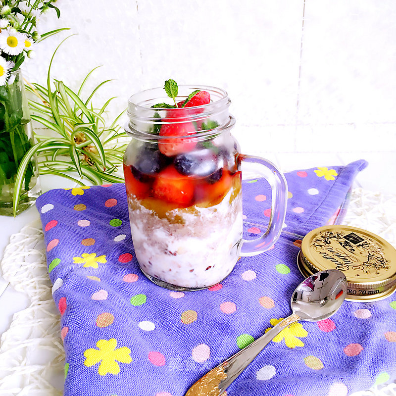 Oatmeal Yogurt Cup recipe