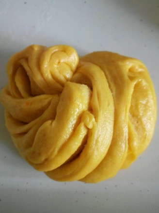 Pumpkin Hanami Mantou recipe