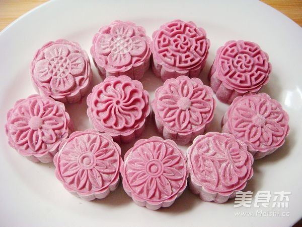 Purple Sweet Potato Snowy Mooncake recipe