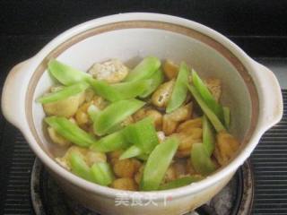 Oil Tofu Small Yellow Croaker in Casserole recipe