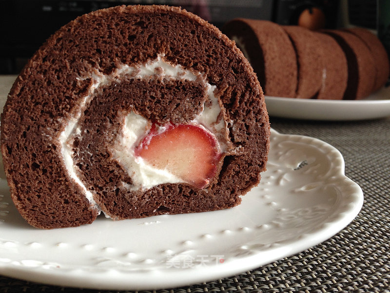 Cocoa Strawberry Chiffon Cake Roll-(28*28 Baking Tray) recipe
