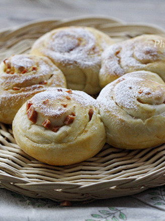 Ham Rolls recipe