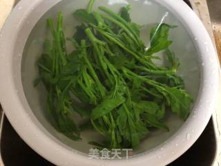 Stir-fried Vegetable Moss with Oil Residue recipe