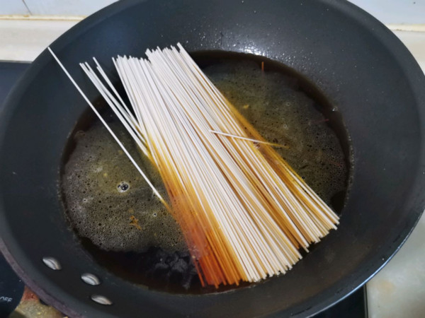 Braised Noodles with Poached Egg recipe