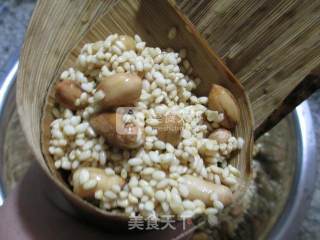 Pork Ribs, Peanuts, Glutinous Rice Dumplings recipe